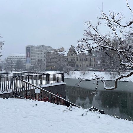 Aura Apartment Вроцлав Екстериор снимка